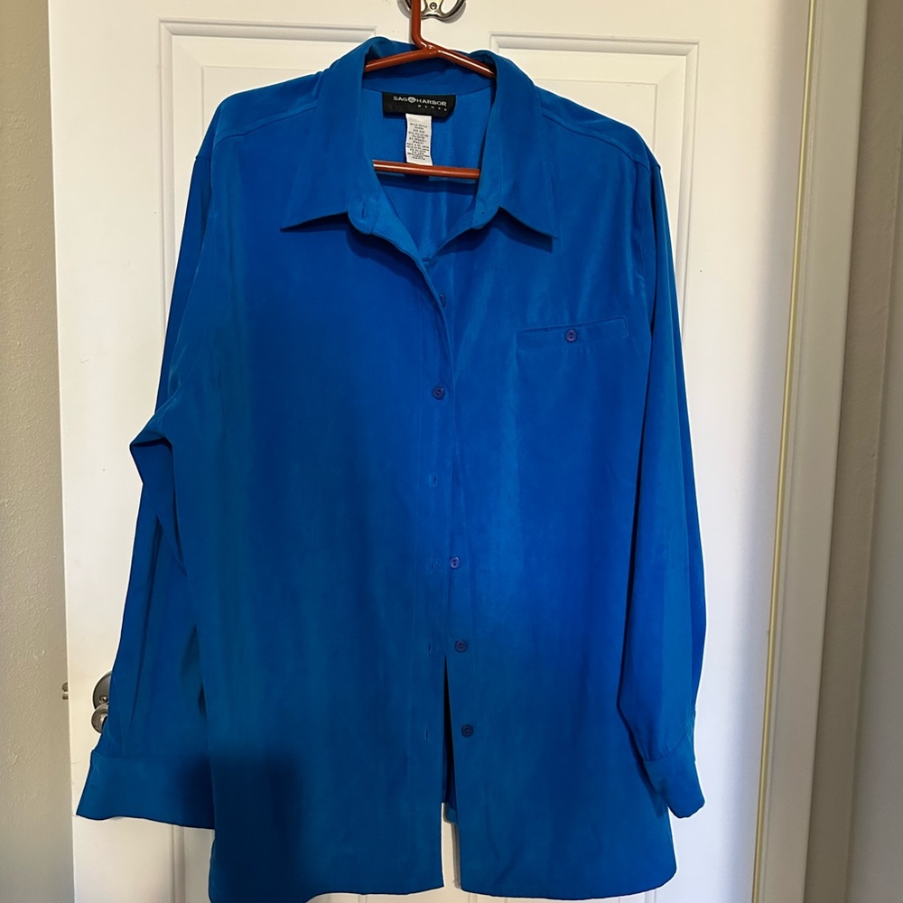Women’s sag harbor Blue Button-Up Shirt as light overshirt shacket. 22W